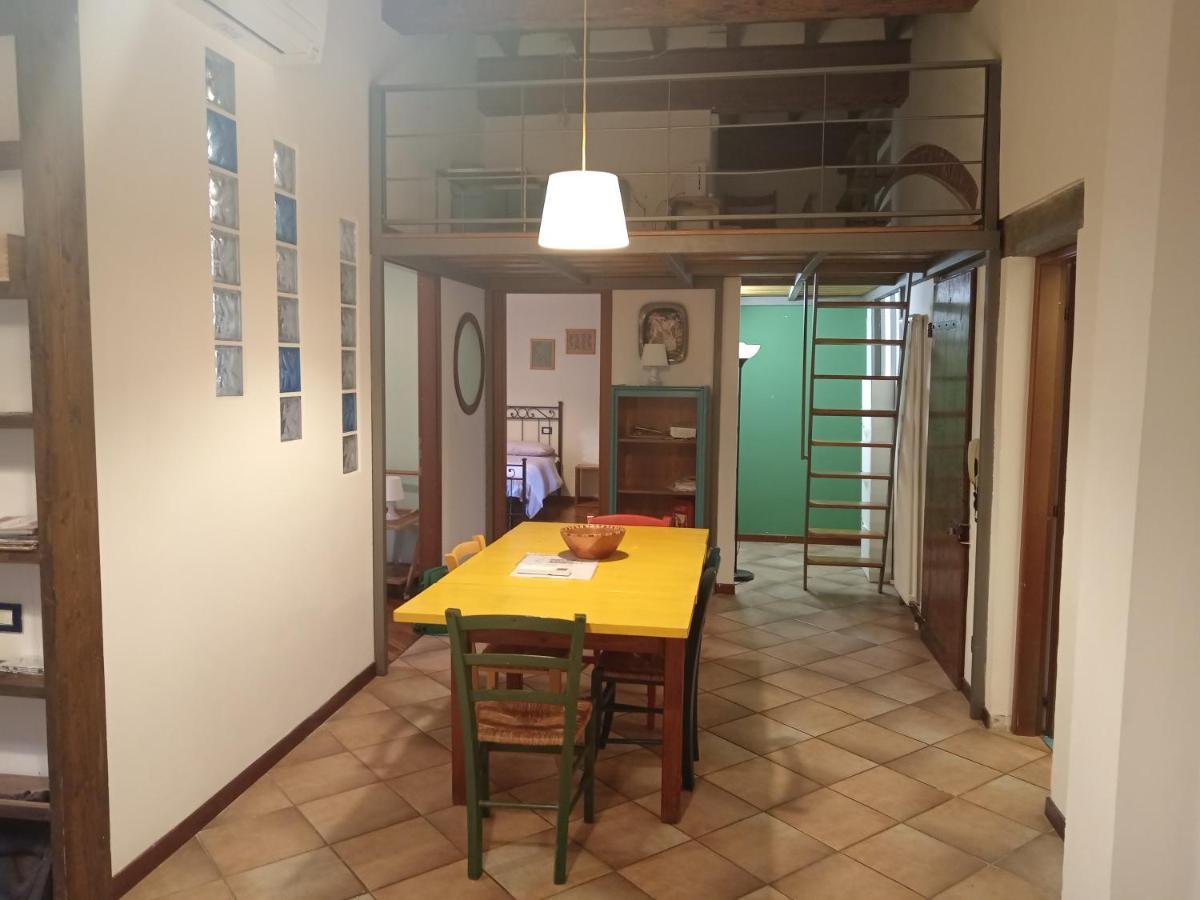 פיזה Maioliche Cozy Apartment מראה חיצוני תמונה
